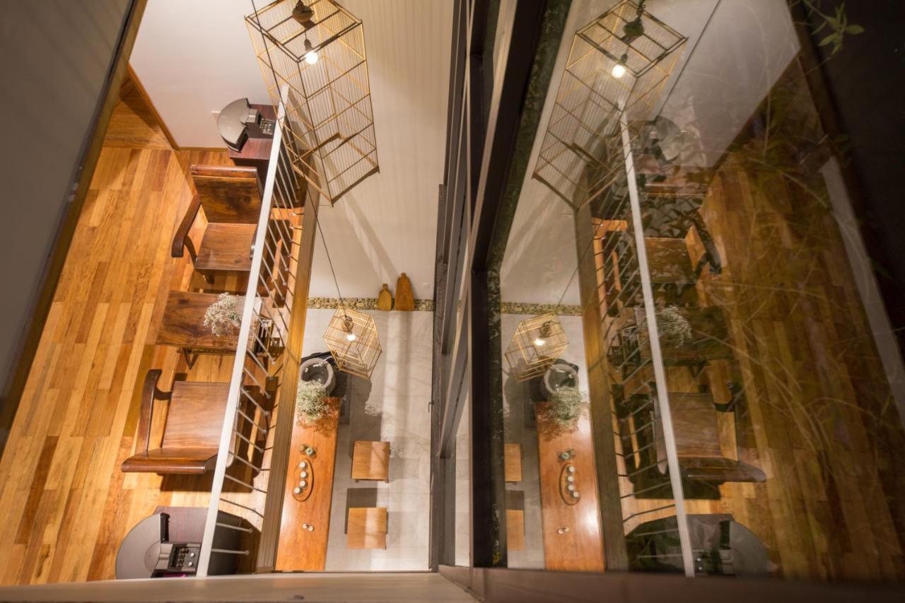 The Purple Hue Homestay Экстерьер фото